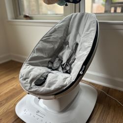 4moms MamaRoo Multi-Motion Baby Swing, Bluetooth Enabled with 5 Unique Motions, Grey