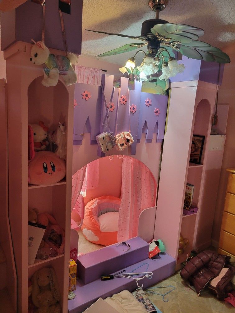 Girls Bedroom Castle Bunk