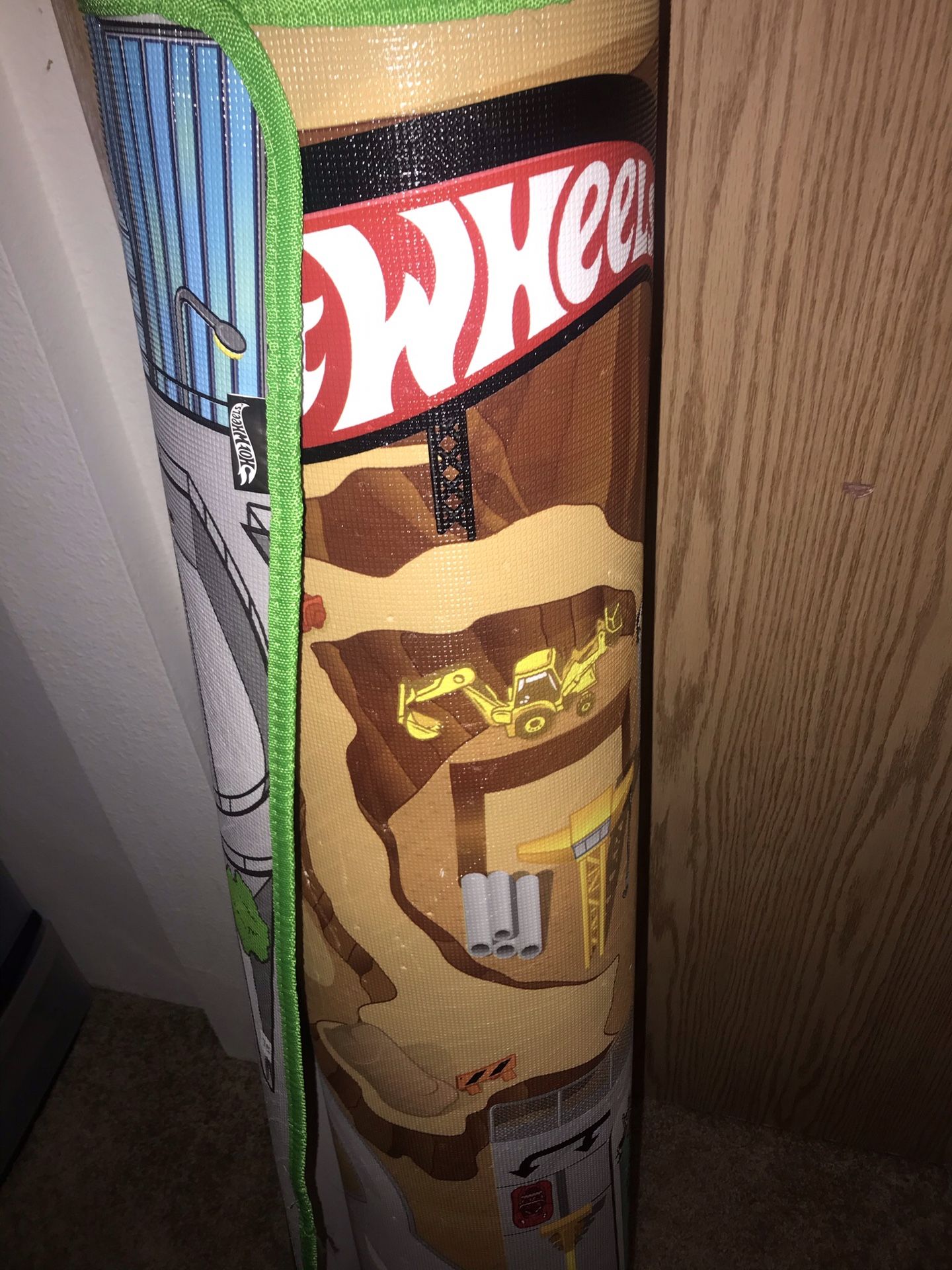 Hot wheel mat