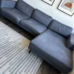 Modern Sectional 