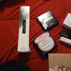 Make Up (Fenty Beauty& Tarte& Urban Decay)