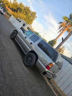 2003 Chevrolet Suburban