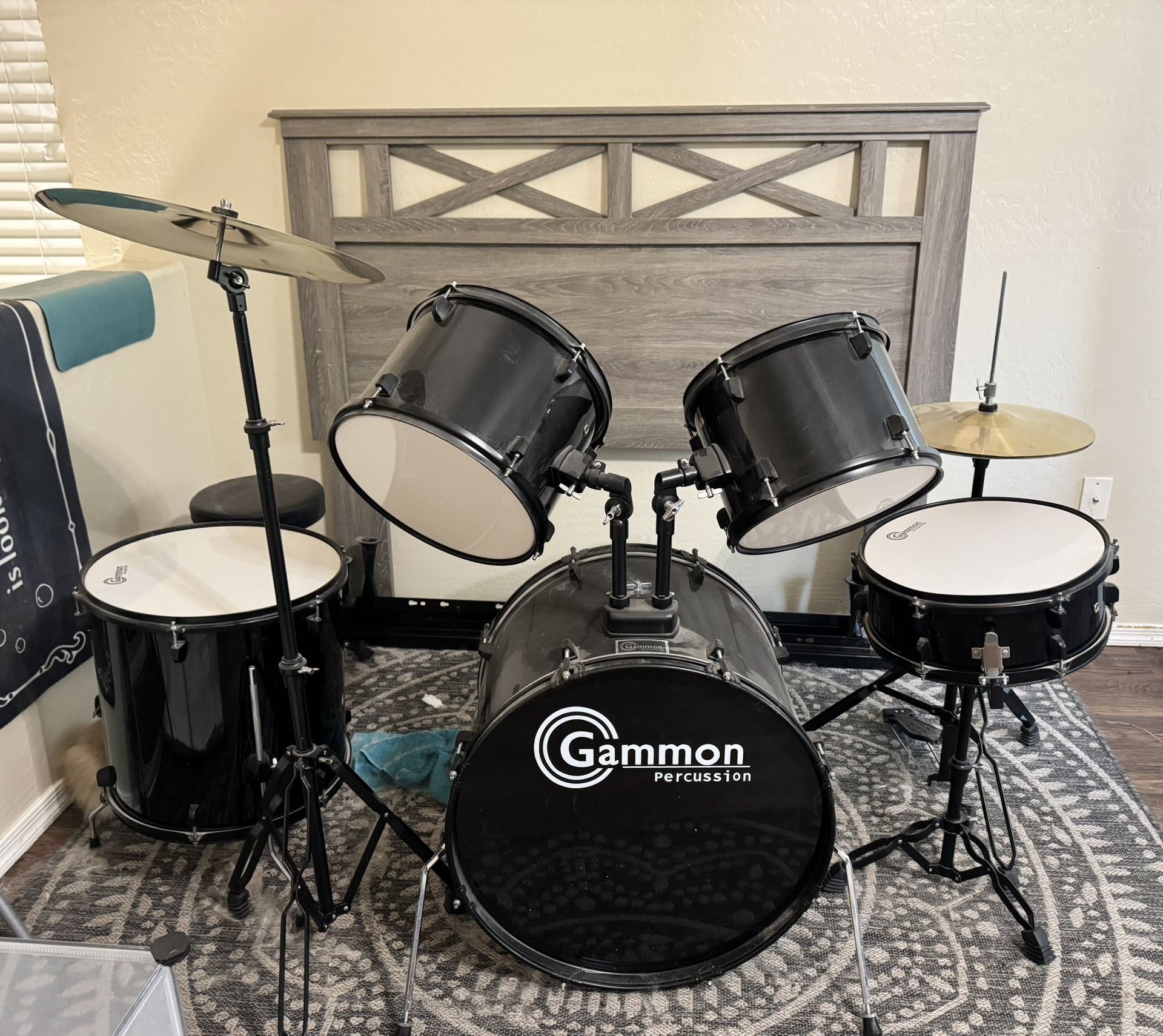 Gammon 5 Piece Jr Size Drum Set $200