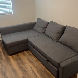 Small pull Out Couch