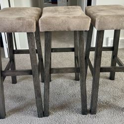 Hillsdale Furniture Saddle Backless, Rustic Gray Bar Stool.