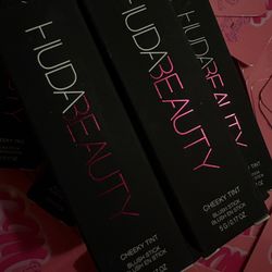 Blush Huda Beauty 