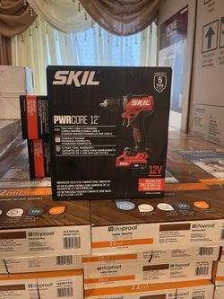  SKIL PWR CORE 12 PWR CORE 12-volt 1/2-in Keyless Brushless Cordless Drill (1 -Batteries Included, and Charger Included)