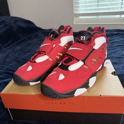 Diamond Turf 2 “dieons” SIZE 11.5