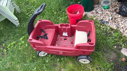 Plastic wagon