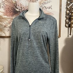 Nike Womens Sweater Small 