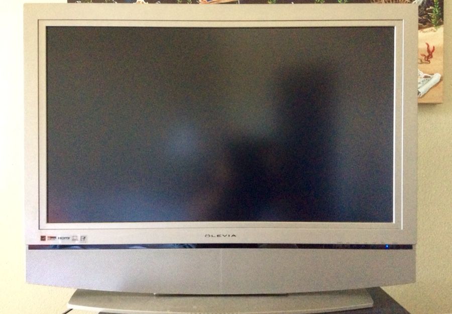 Olevia 337-B11 37 Inch Flat Screen HDTV