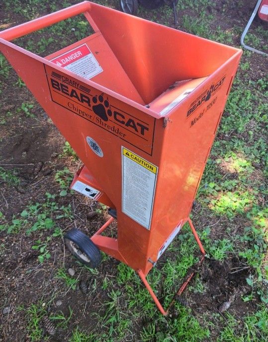 Bear Cat Wood Chipper