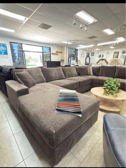 (CUSTOMIZABLE) Brand new chenille comfy fabric sectional set