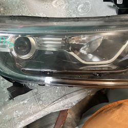 Honda CRV 2018 Right Headlight 