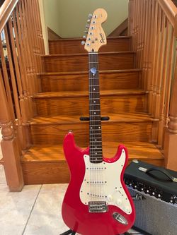 Squier Affinity Stratocaster w/ Fender Amp