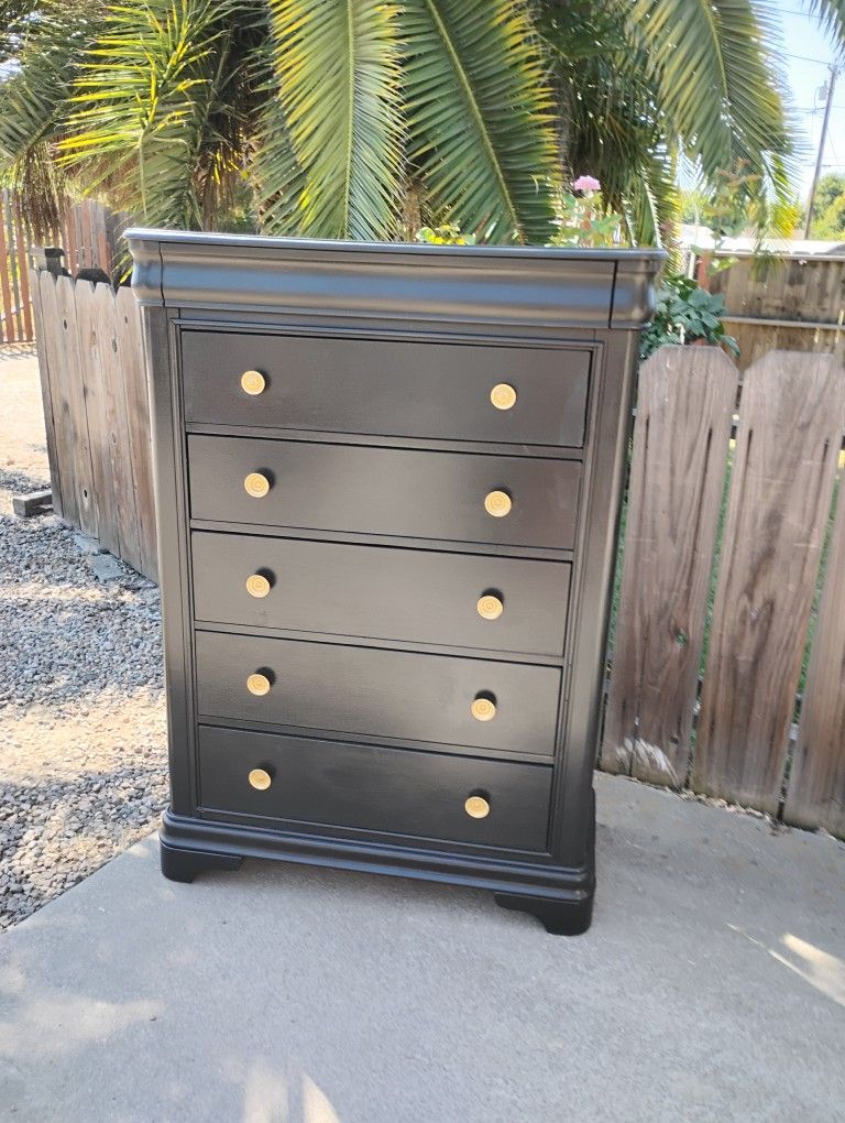 Black6 Drawer Tall Bo Y