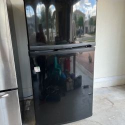 Whirlpool Refrigerator 
