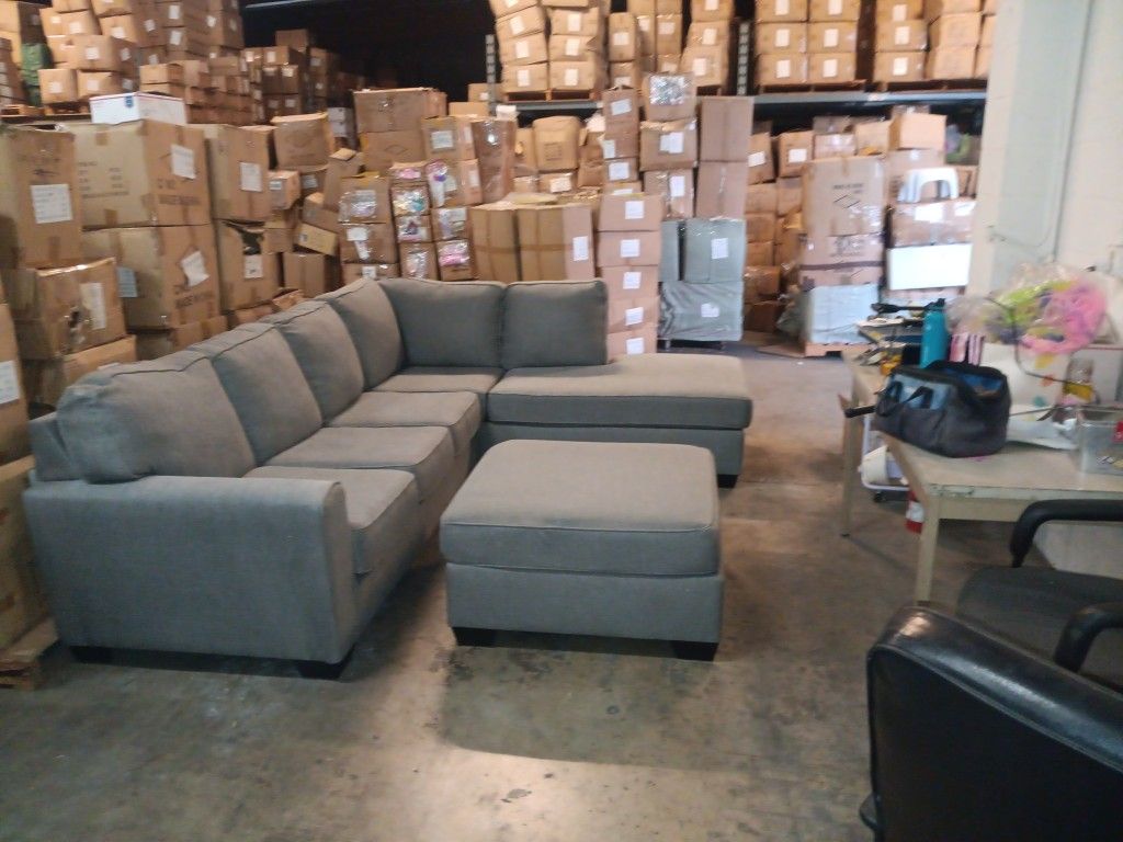 L Sectional Sofa Set Like New