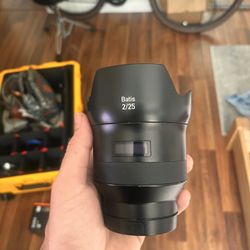 Zeiss Batis 25mm F/2