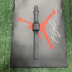 Apple Watch Series 3 38MM USED 