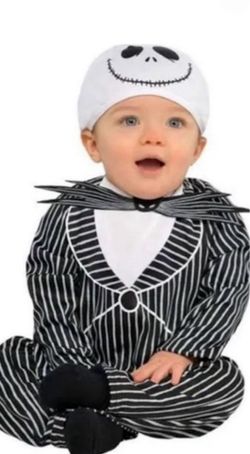Costume