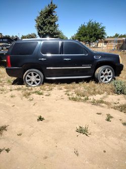 Escalade parts