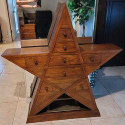 STAR SHAPED DRESSER