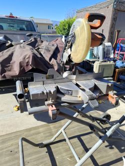 RIGID R4120 MITER SAW WITH MOBILE UTILITY STAND