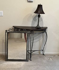 Console Table With Matching Mirror And Lamp