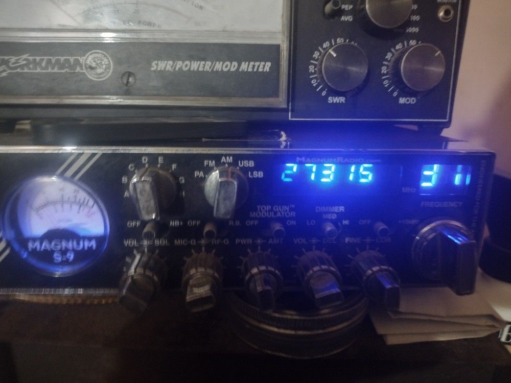 Magnum S9 11 And 10 M Amateur Radio $250
