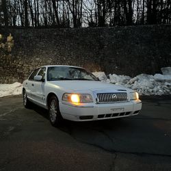 2010 Mercury Grand Marquis