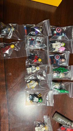 Lego minifigs
