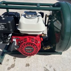 Rolair Compact Air Compressor