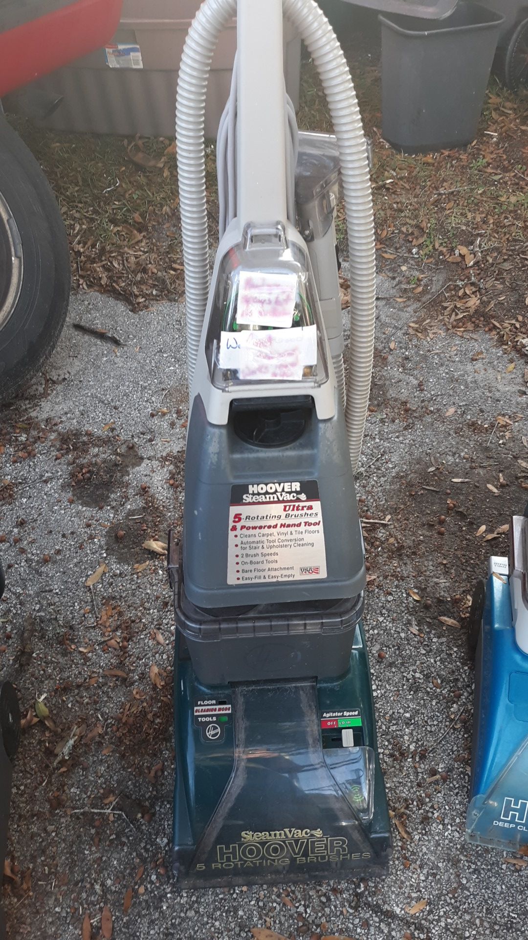 Shampooer nozzle does not spray out butt carpet shampooer works good