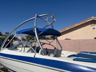 2006 VIP 18’ Runabout Ski / Wakeboard Boat