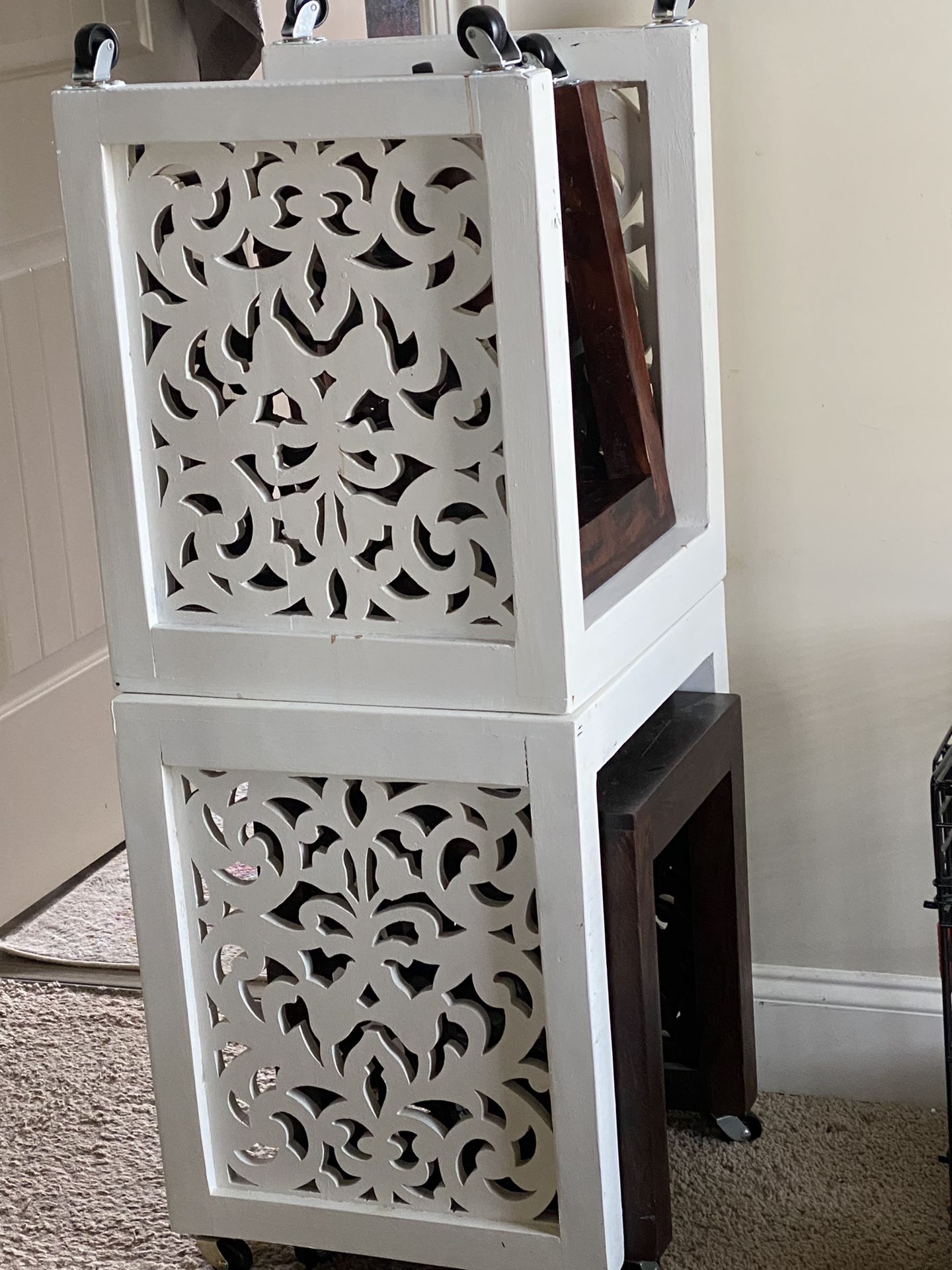 Nesting Tables On Wheels