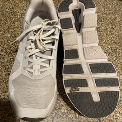 CLOUD RUNNER TENNIS SHOES