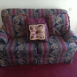 Love seat