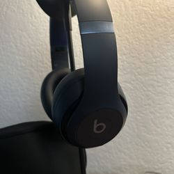Beats Studio Pro Wireless Headphones – Navy, Barely Used