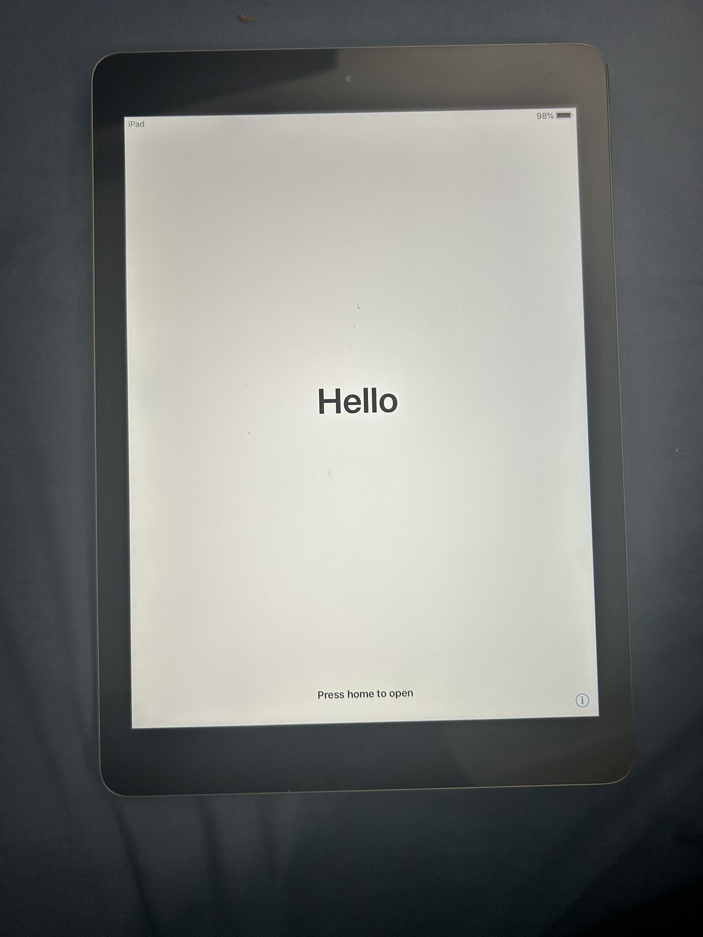 9.5 Inch IPAD AIR Model # MD785LL/B