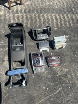 Infiniti G37 / G35 / Q60 Full Center Console & Infotainment System
