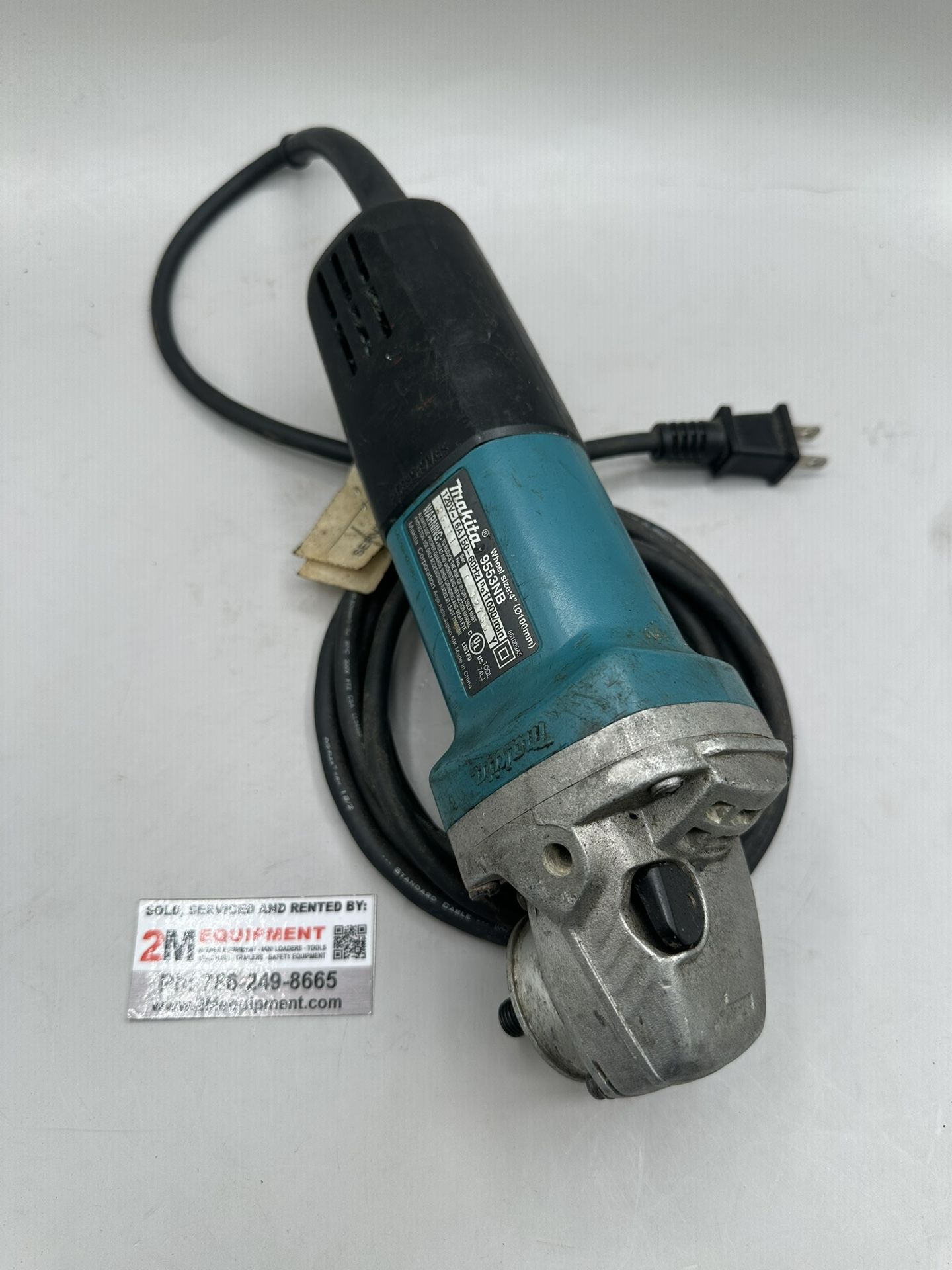 Make Me An Offer - Makita Light Weight Angle Grinder