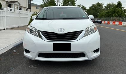 2014 Toyota Sienna
