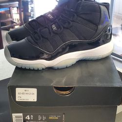 Jordan 11 Spacejam Sz 4.5y 