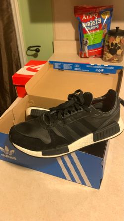 Adidas size 10 clean