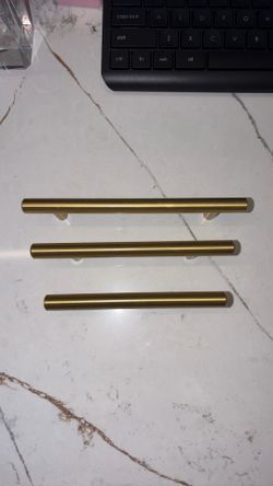 Hardware Handles