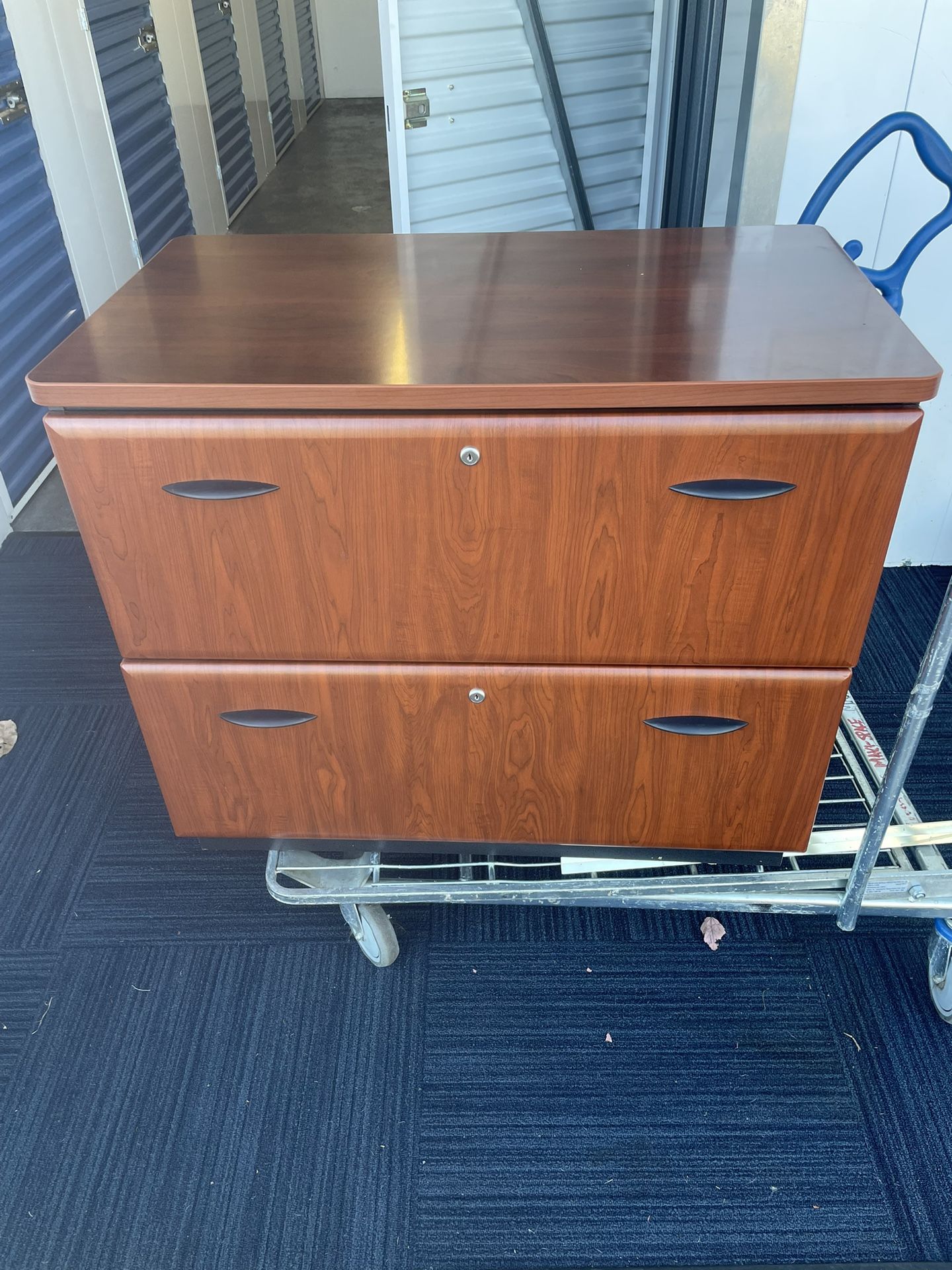 Sturdy Wooden 2-Drawer