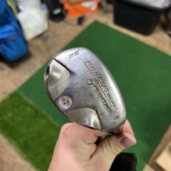 Taylormade Rescue 4 Hybrid 