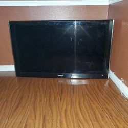 45 In Plasma TV Good Condition With Mounts And Control 