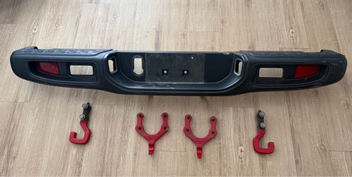 Jeep Gladiator JT Factory Rear Bumper plus hooks